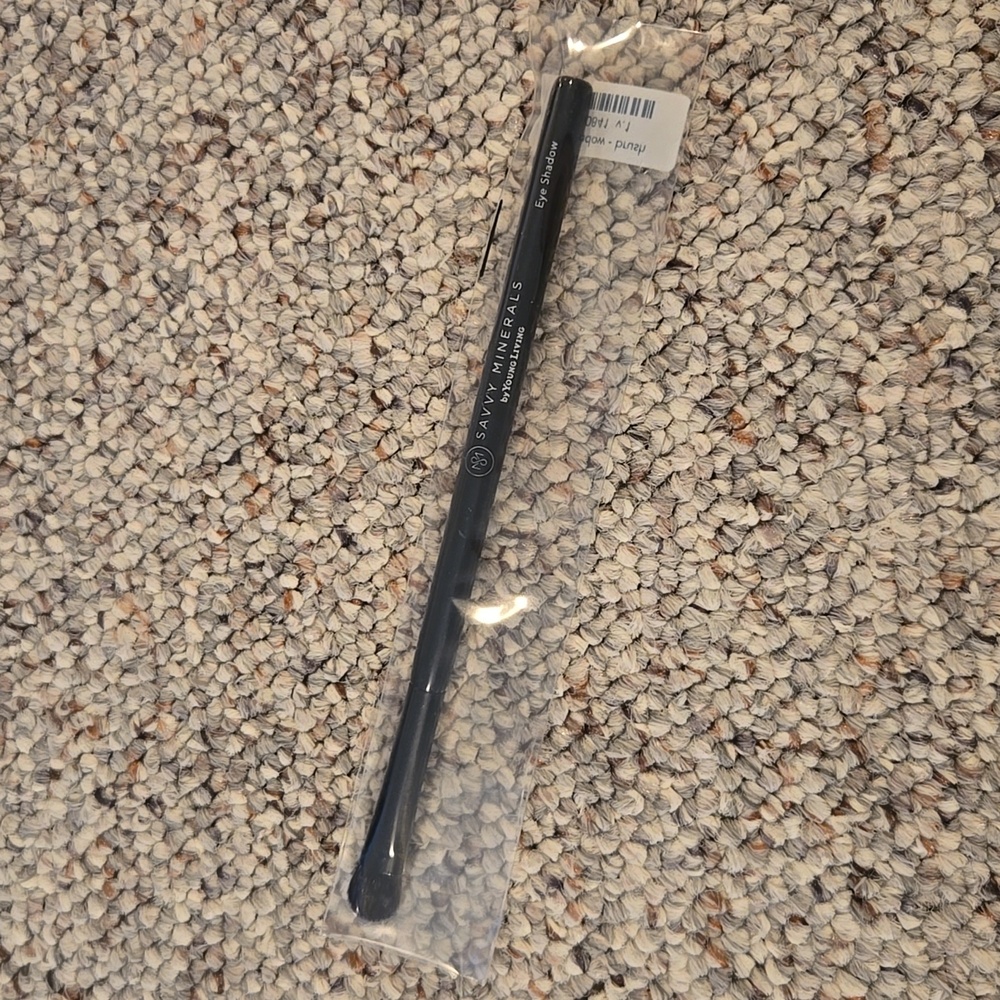 Savvy Minerals Eye Shadow Brush